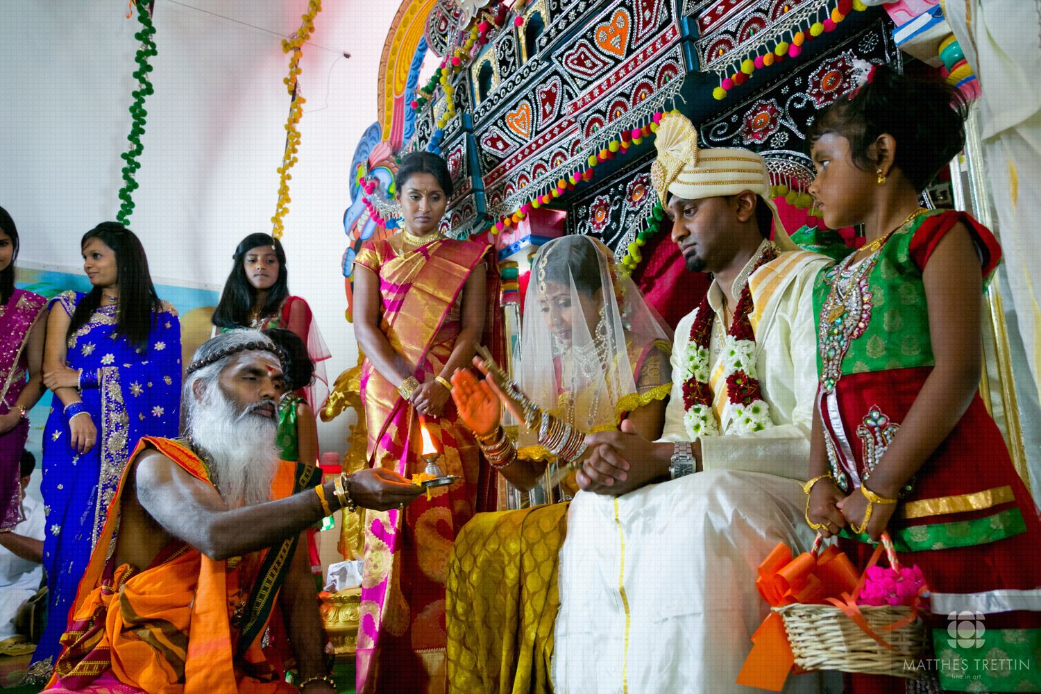Hochzeitspaar im Tempel