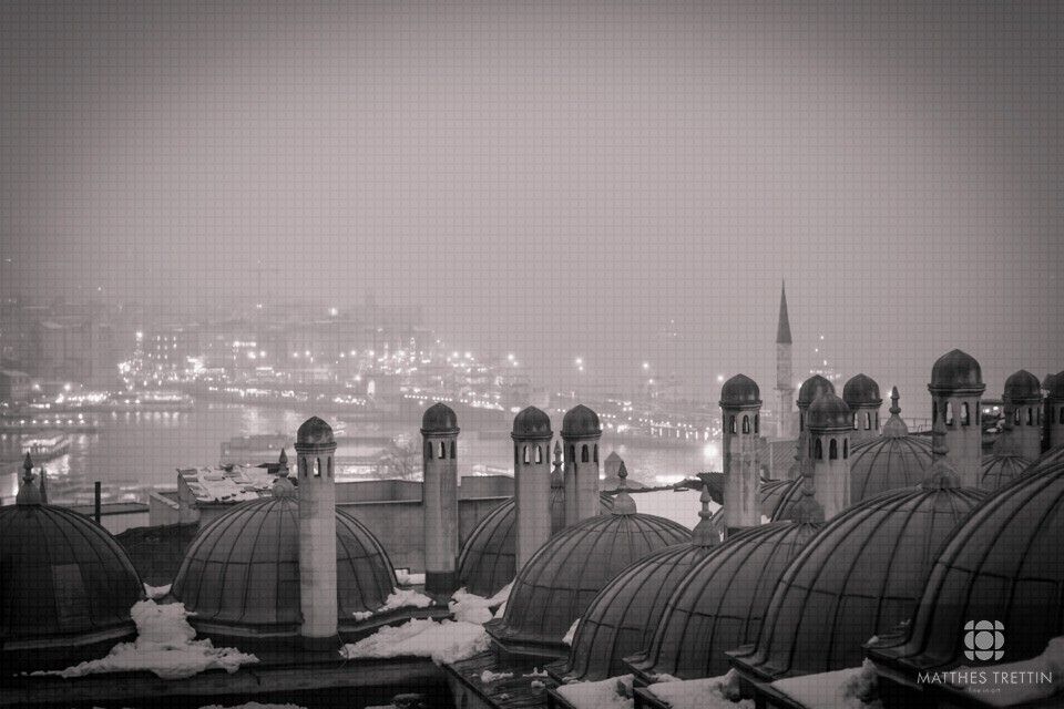 SCHNEEBEDECKTES ISTANBUL